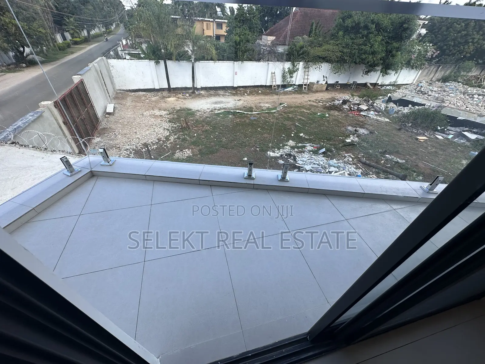 Furnished 1bdrm Apartment in Oyster Bay for rent in Oyster Bay