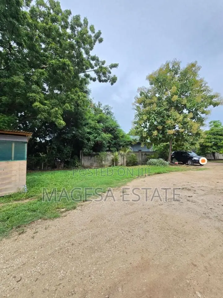 Land For Sale In Ada Estate in Ada Estate