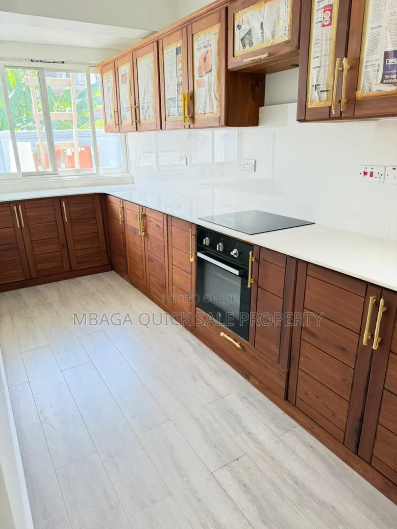 6bdrm Apartment in Oyster Bay for rent in Oyster Bay