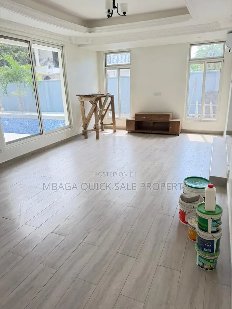 6bdrm Apartment in Oyster Bay for rent in Oyster Bay