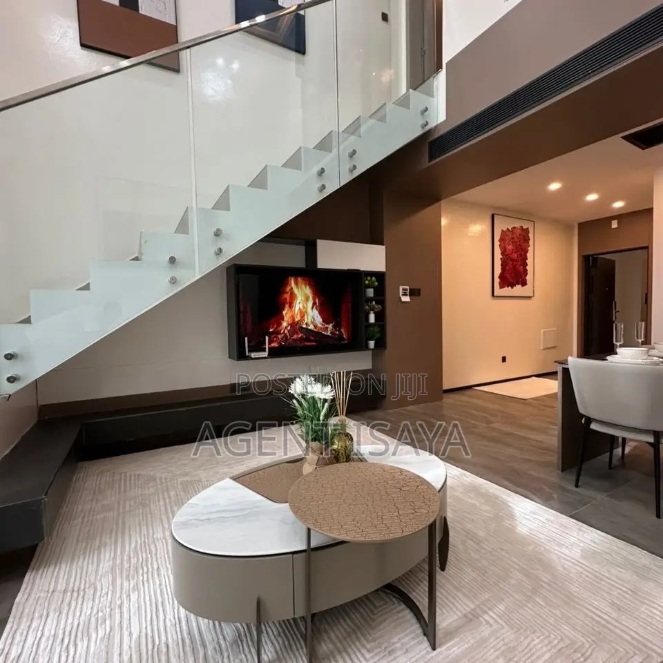 Furnished 2bdrm Apartment in Oyster Bay for sale in Oyster Bay