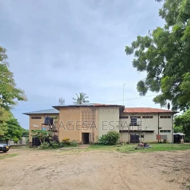 Land For Sale In Ada Estate in Ada Estate