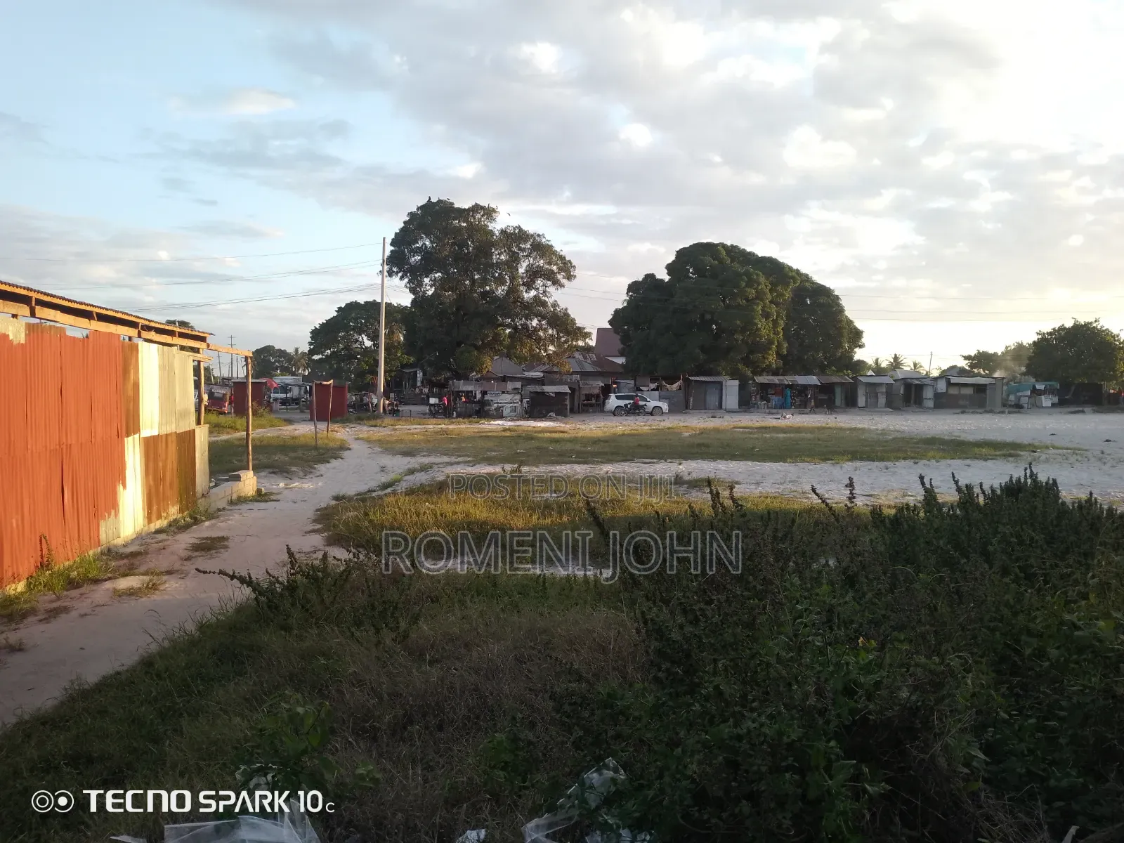 Eneo La Kibiashara Sqmita 3063 Linauzwa Milioni 650 Pugu Kigogo. in Ilala