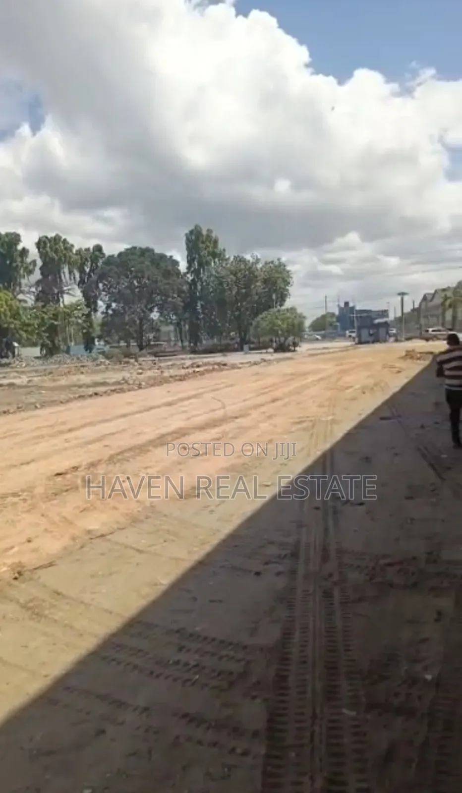6 Acres Yard Inauzwa Vingunguti Nyerere Road in Vingunguti