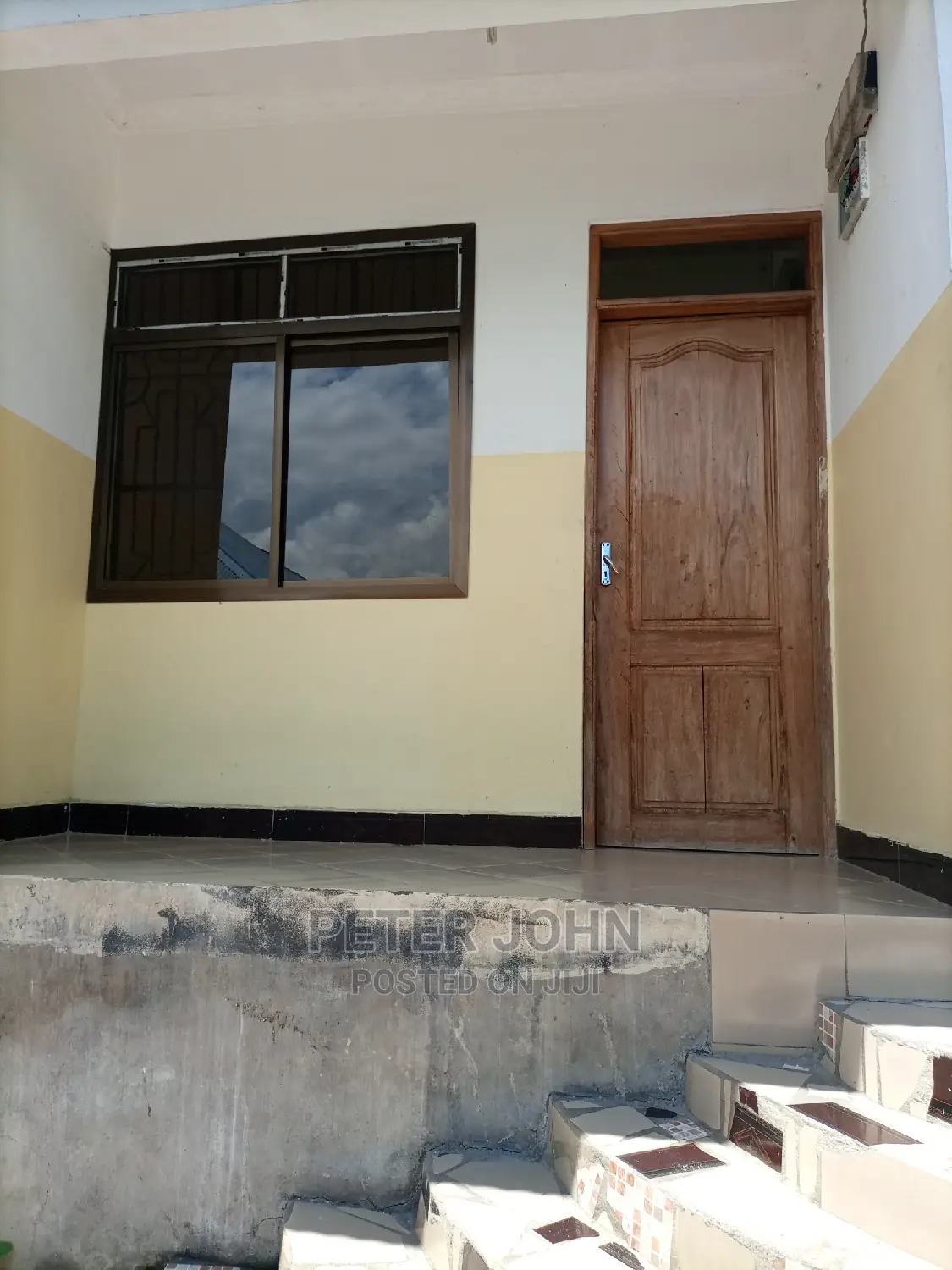 Chumba,Sebule Na Choo Ndani in Kinondoni