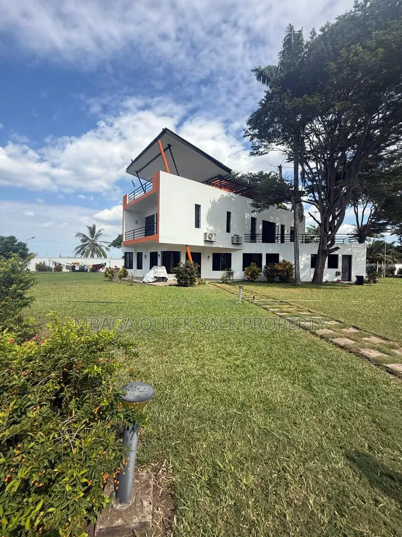 Furnished 4bdrm House in Kawe Beach, Sinza for rent in Sinza