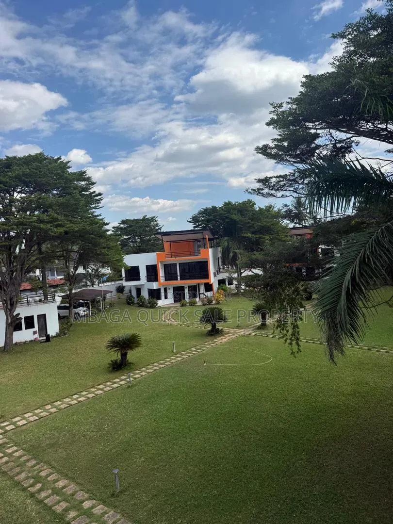 Furnished 4bdrm House in Kawe Beach, Sinza for rent in Sinza
