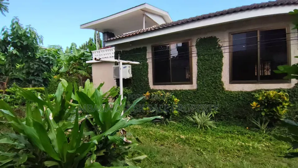 4bdrm Apartment in Ada Estate for rent in Ada Estate