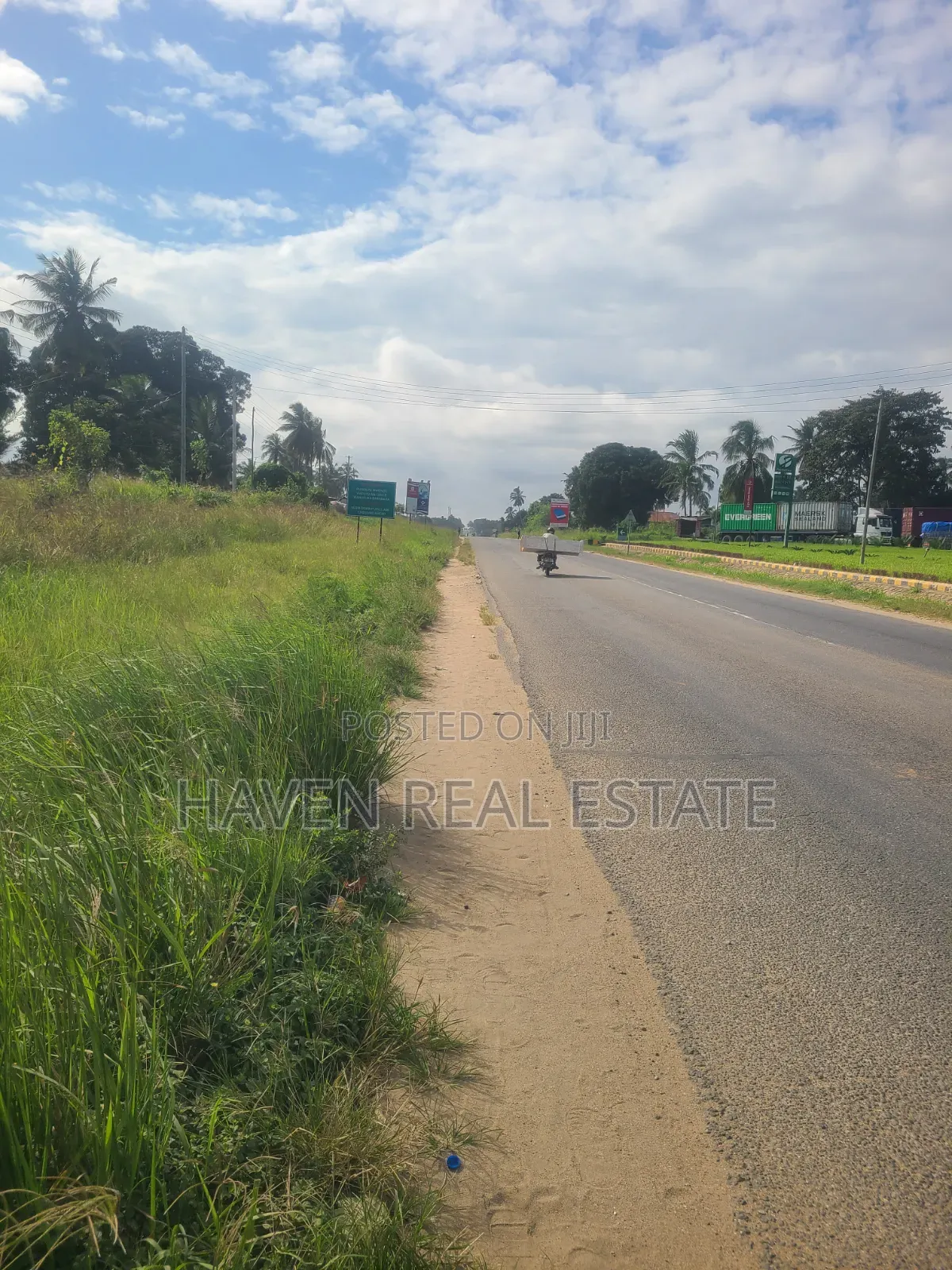 Commercial Plot for Sale at Kibaha Misugusugu in Maili Mmoja