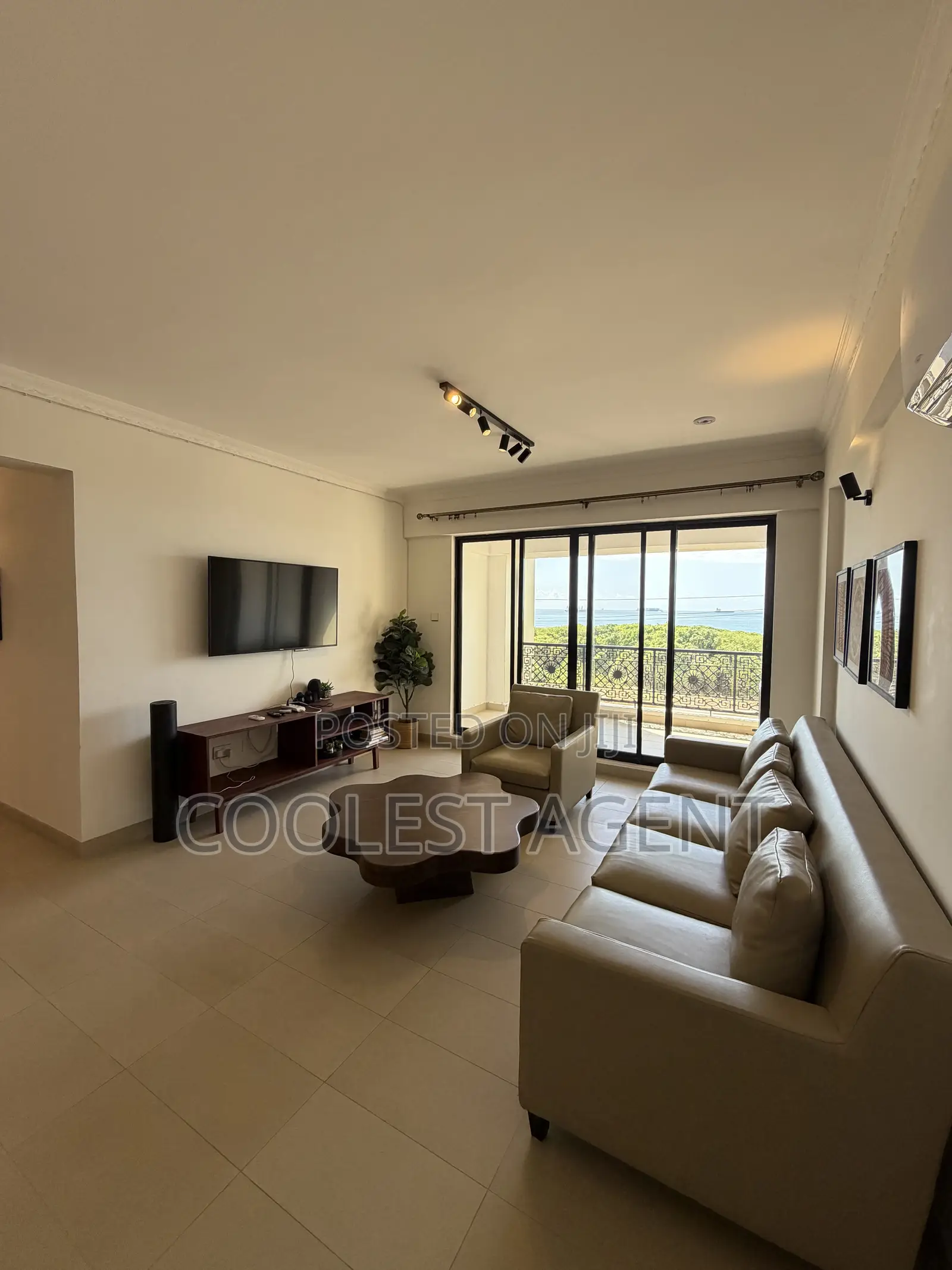 Furnished 3bdrm Apartment in Coolest Estate, Masaki for rent in Masaki