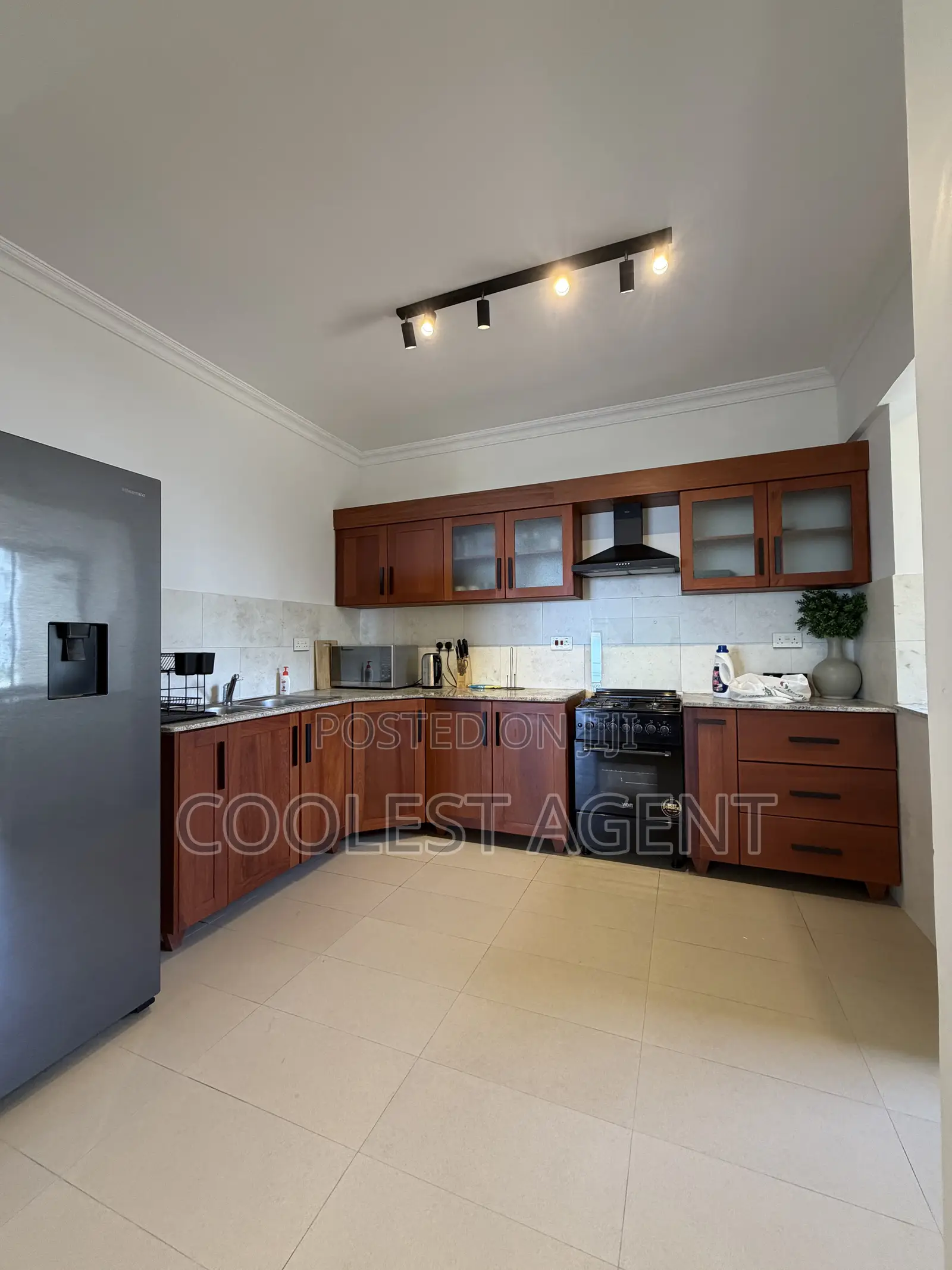 Furnished 3bdrm Apartment in Coolest Estate, Masaki for rent in Masaki