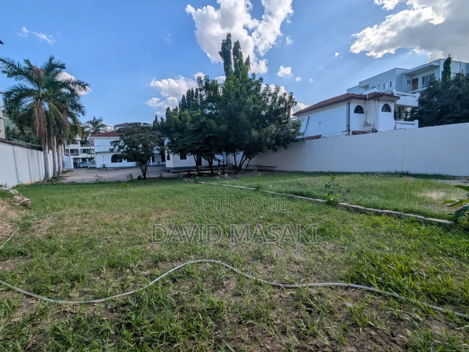 14bdrm House in Office Building, Masaki for rent in Masaki