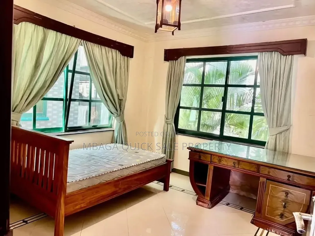 Furnished 5bdrm House in Mikocheni for rent in Mikocheni