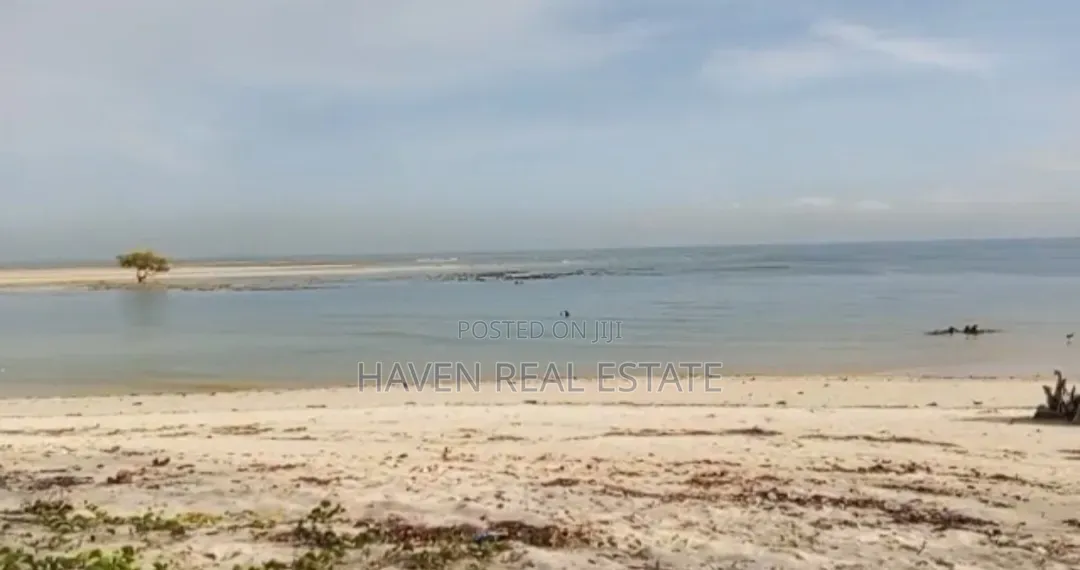 Beach Plot for Sale at Kigamboni Mwongozo in Kigamboni