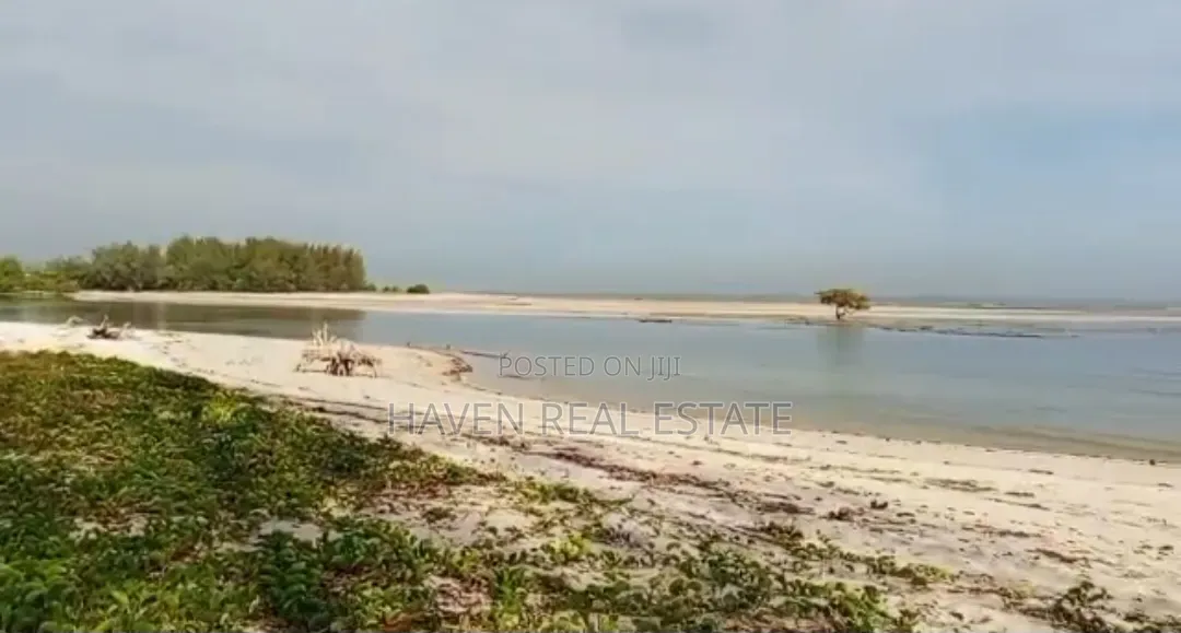 Beach Plot for Sale at Kigamboni Mwongozo in Kigamboni