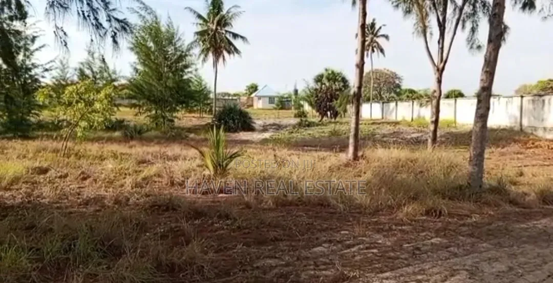 Beach Plot for Sale at Kigamboni Mwongozo in Kigamboni