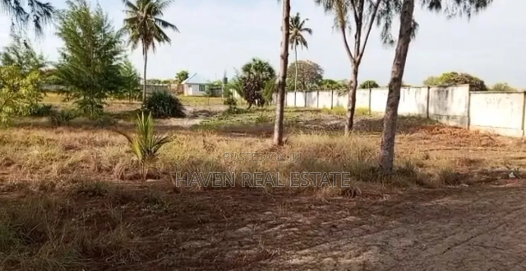 Beach Plot for Sale at Kigamboni Mwongozo in Kigamboni