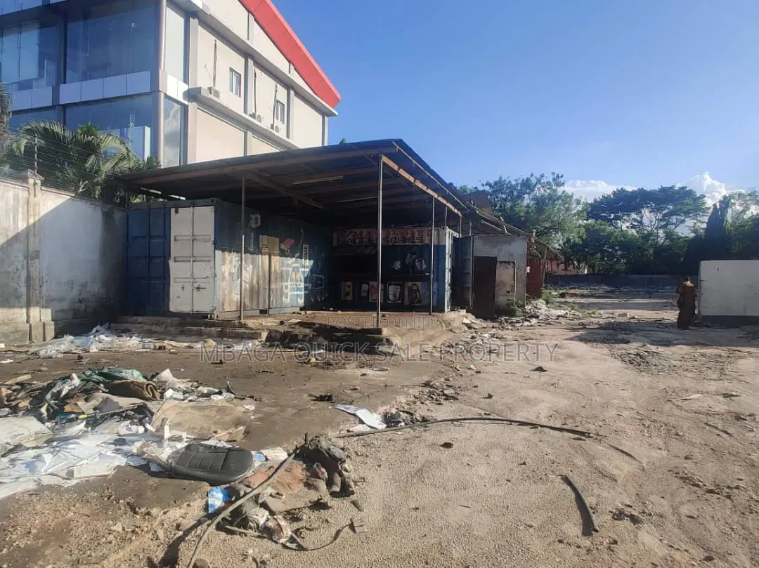 Yard for Rent Usd 3 Per SQM , Price Usd 1,5000pm at Mikocheni in Mikocheni