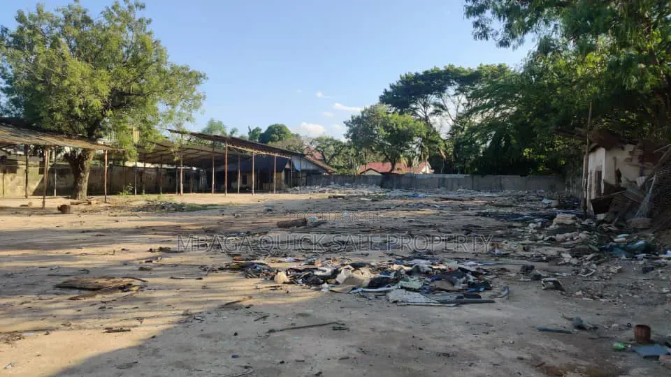Yard for Rent Usd 3 Per SQM , Price Usd 1,5000pm at Mikocheni in Mikocheni