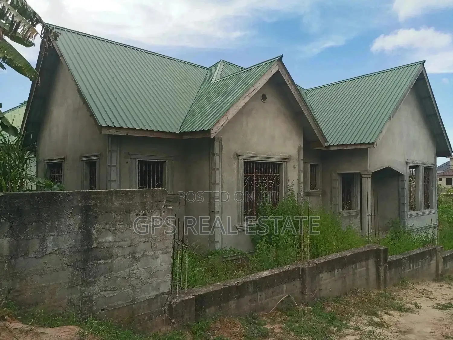 House for Sale Eeh in Kigamboni