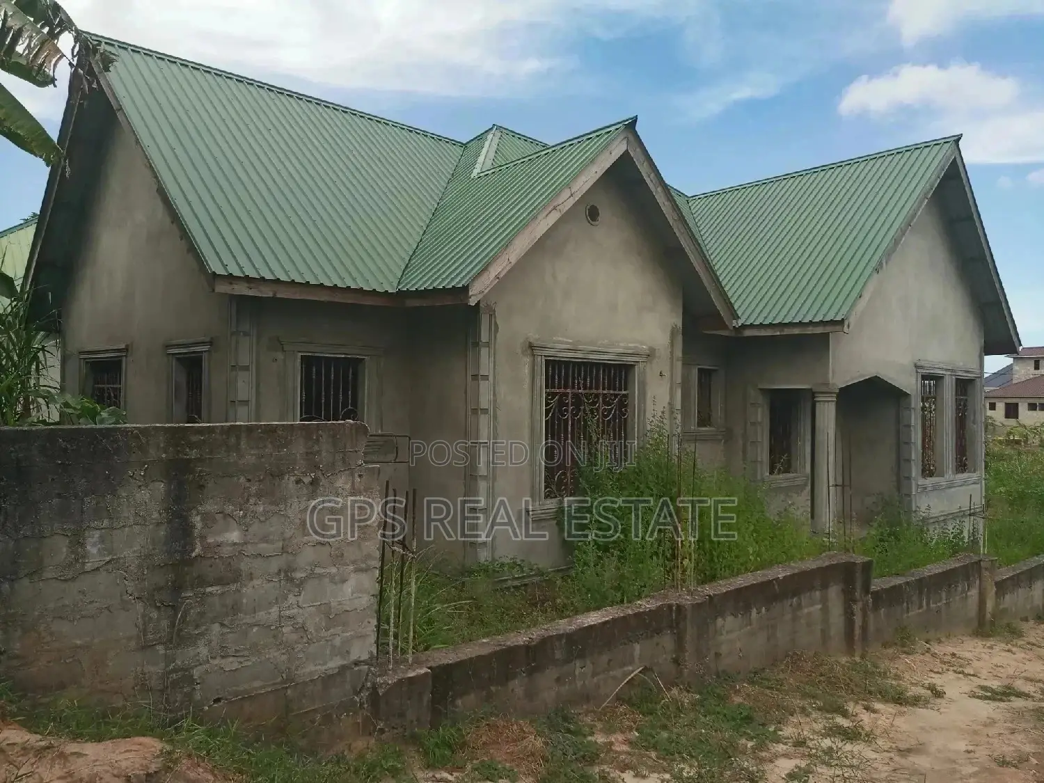 House for Sale Eeh in Kigamboni