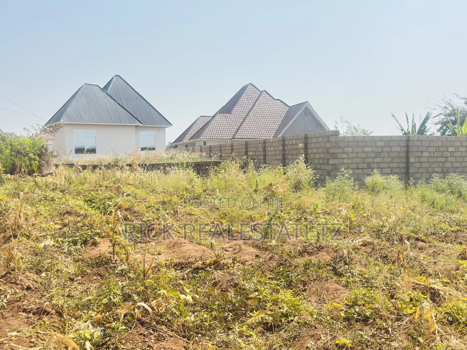 Kiwanja Kinauzwa Buswelu in Buswelu