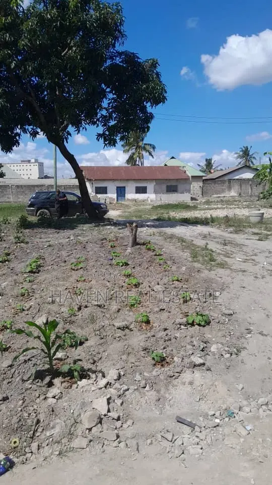 1 Acre Industrial Plot for Sale at Vingunguti in Vingunguti