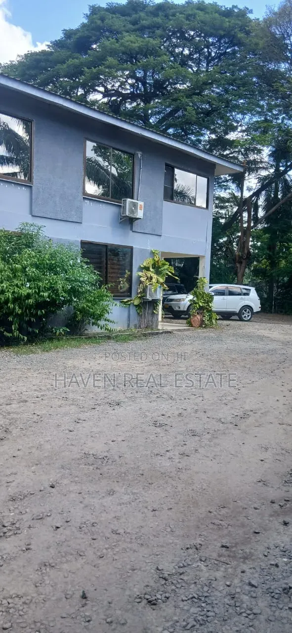5bdrm House in Mikocheni for sale in Mikocheni