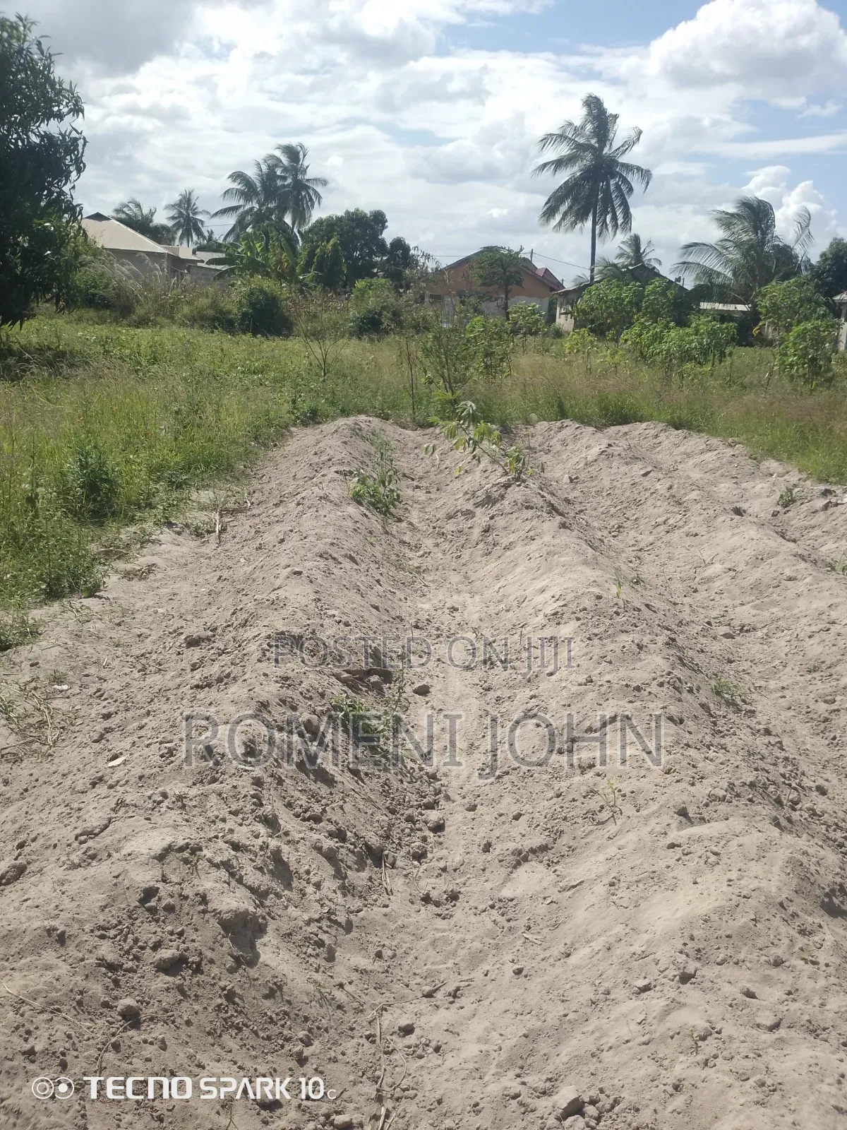 Kiwanja Sqmita 300 Kinauzwa Milioni 10,000,000/ Ukonga Bombambili. in Ilala