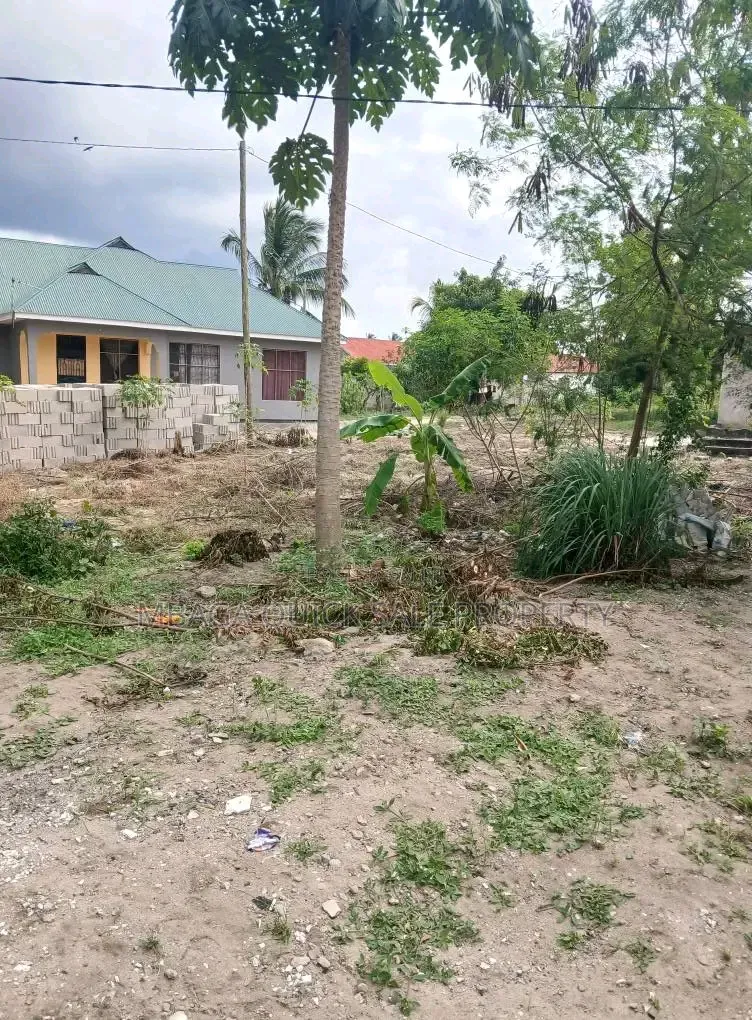 Plot for Sale at Chanika With Clean Title Deed 1000 SQM in Chanika