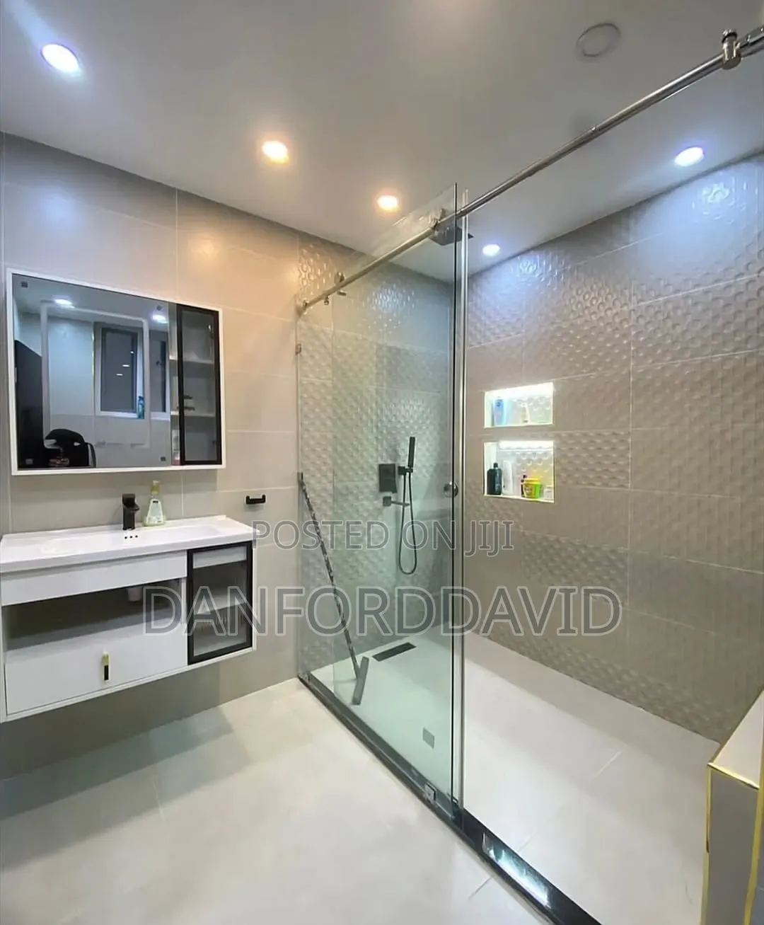 Furnished 2bdrm Apartment in Kahwa Real Estate, Oyster Bay for rent in Oyster Bay