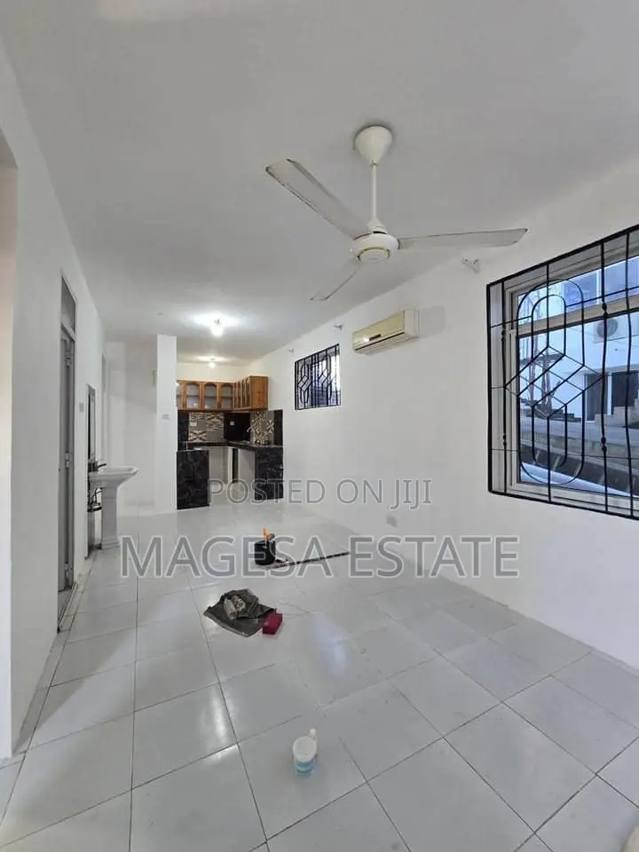 2bdrm Apartment in Oysterbay for rent in Oyster Bay