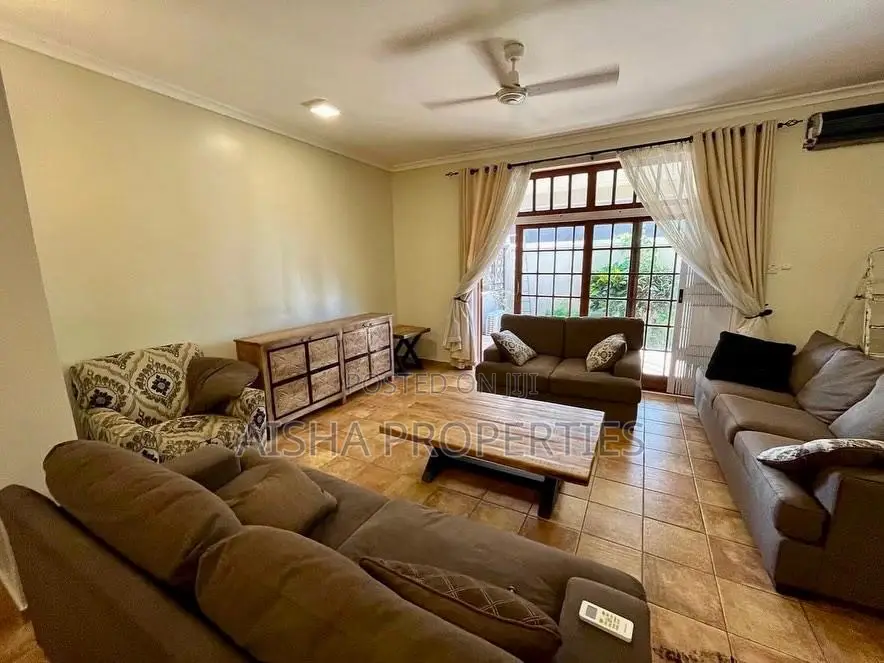 Furnished 4bdrm Villa in Oyster Bay for rent in Oyster Bay
