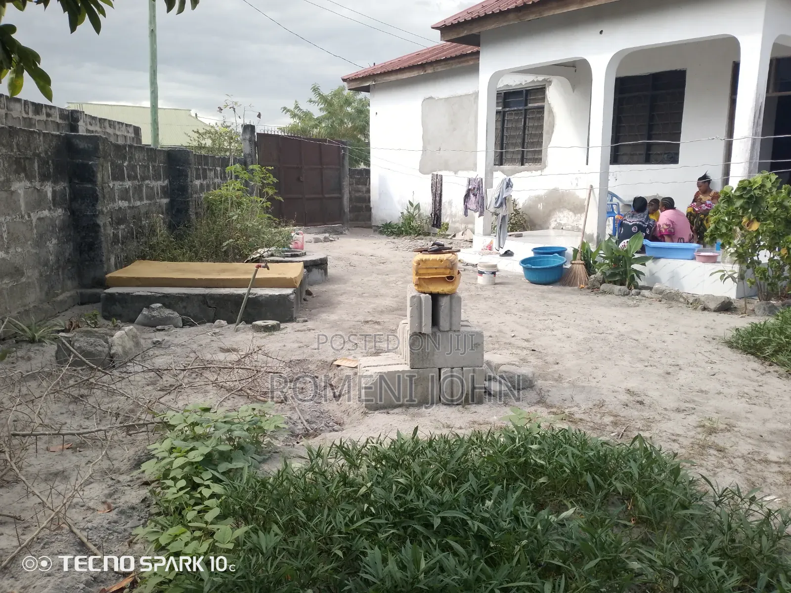 7bdrm Apartment in Tanzania Daresalaam., Ilala for sale in Ilala
