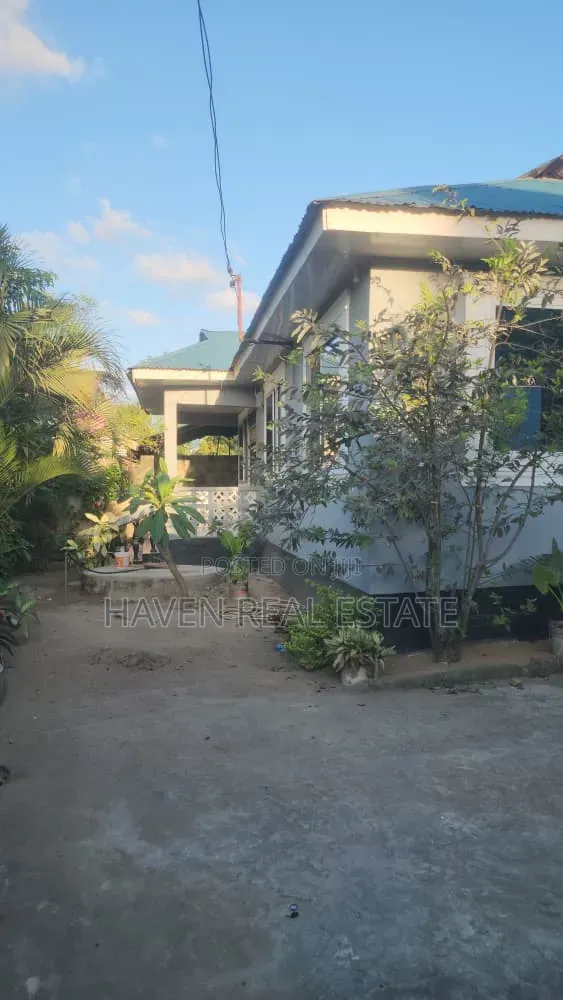 3bdrm House in Goba for sale in Goba
