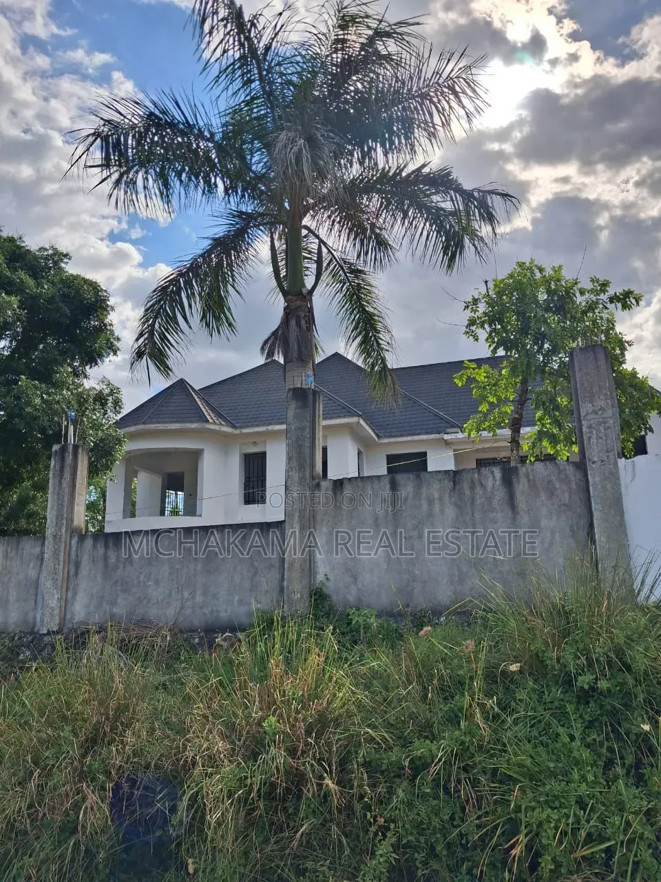 4bdrm Block of Flats in Mchakama Real Estate, Segerea for sale in Segerea