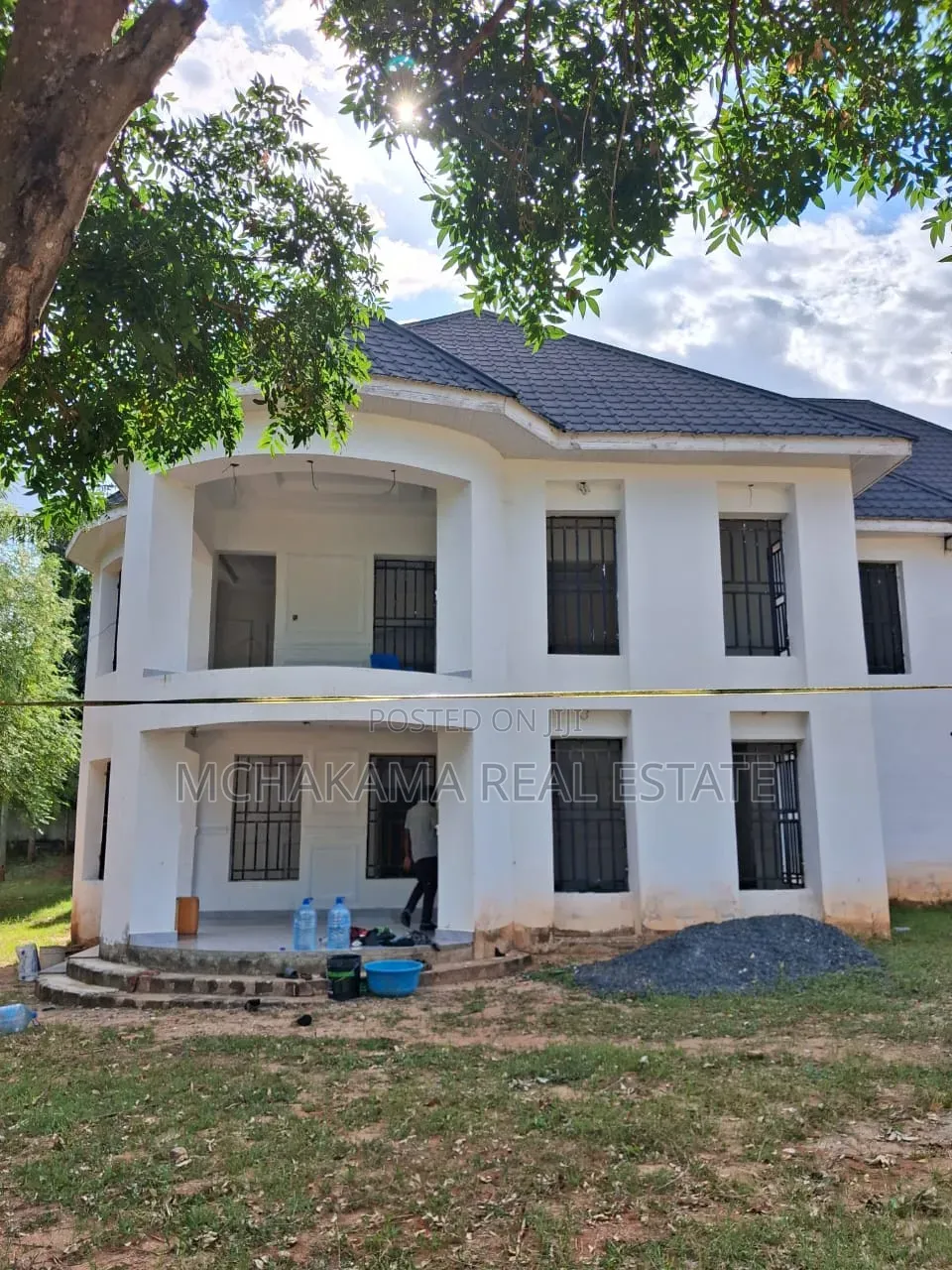 4bdrm Block of Flats in Mchakama Real Estate, Segerea for sale in Segerea