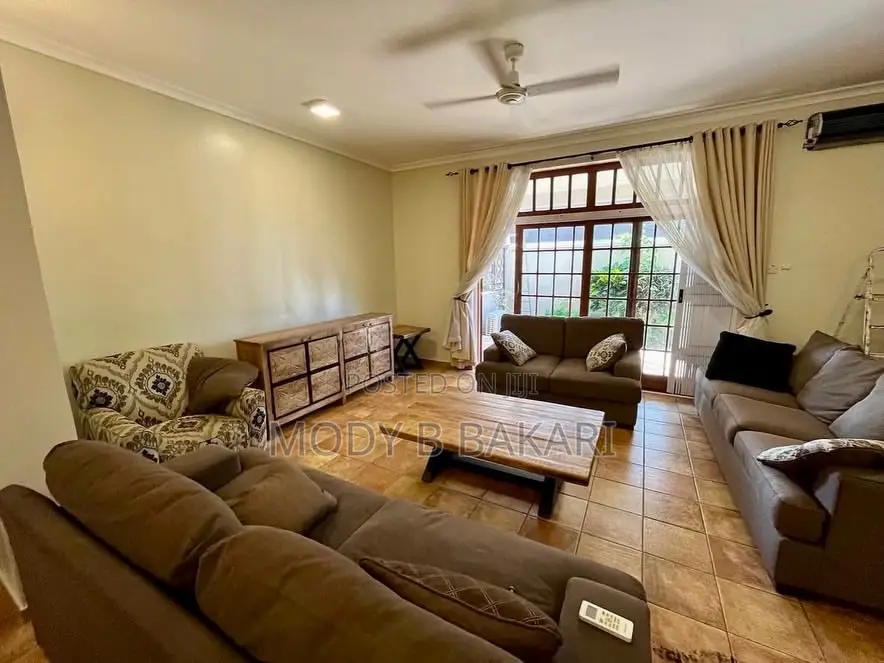 Furnished 4bdrm Villa in Oyster Bay for rent in Oyster Bay