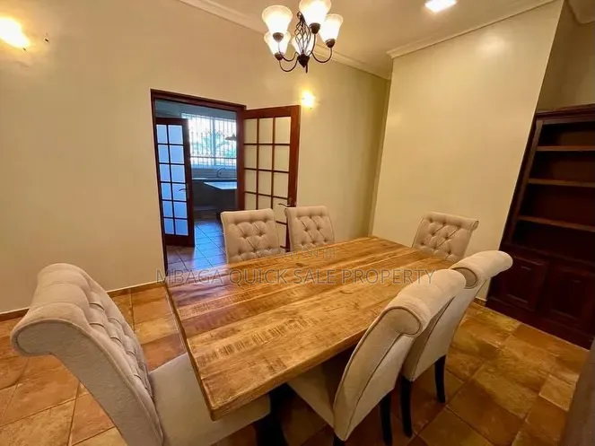 Furnished 4bdrm Apartment in Oyster Bay for rent in Oyster Bay