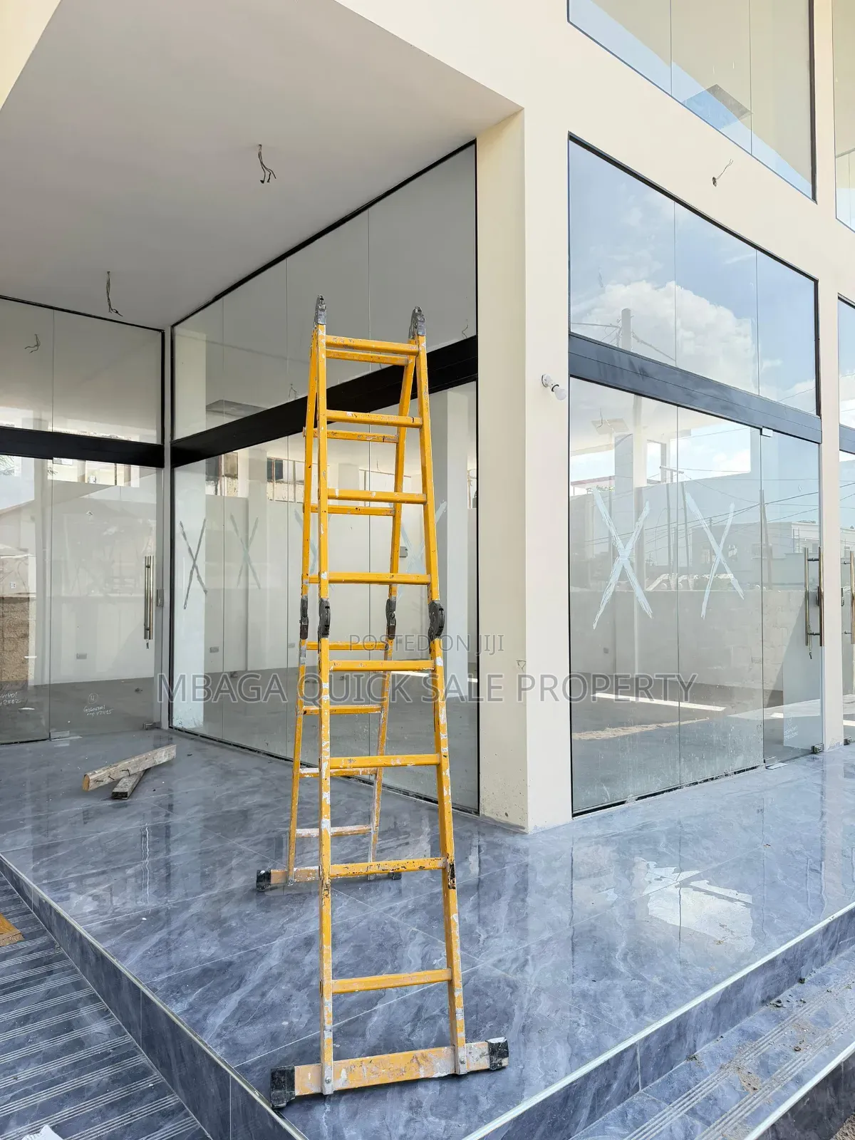 Shop Office Space for Rent at Kinondoni Biafra Full Ac and Lift in Kinondoni