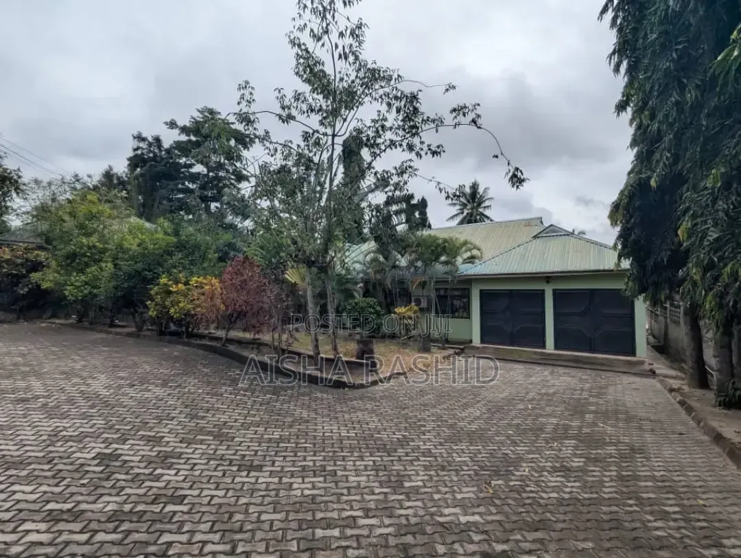 4bdrm House in Mbezi for rent in Mbezi