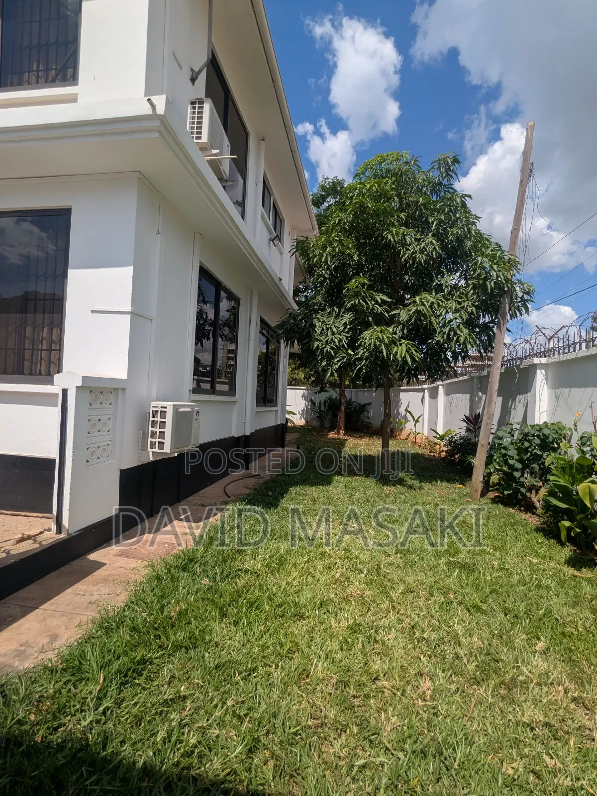 4bdrm Villa in Vilas I8, Masaki for rent in Masaki