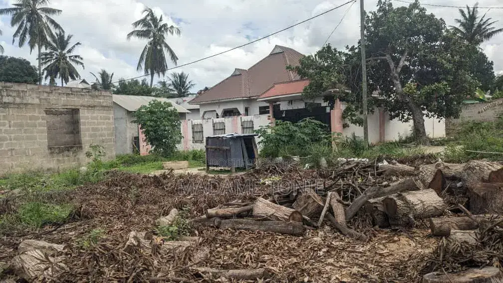 Kiwanja Pugu Tulian Dar in Pugu