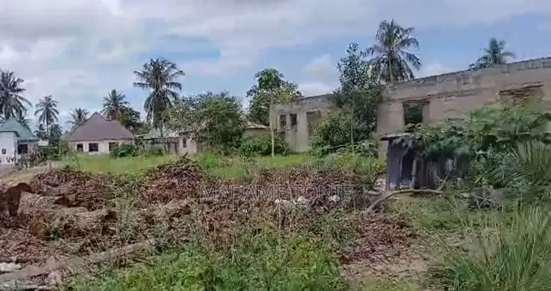 Kiwanja Pugu Tulian Dar in Pugu