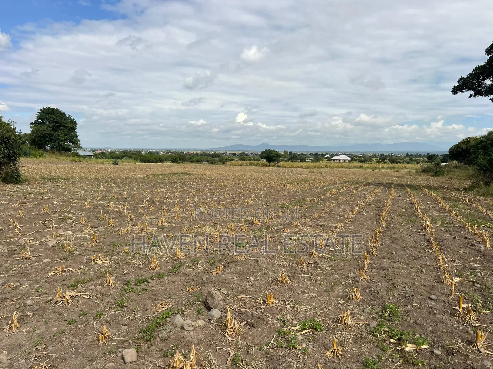 Commercial Plot Inayogusa Lami Inauzwa Moshi in Moshi Urban