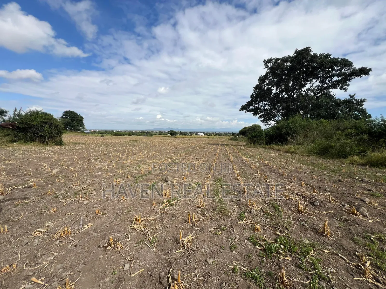 Commercial Plot Inayogusa Lami Inauzwa Moshi in Moshi Urban