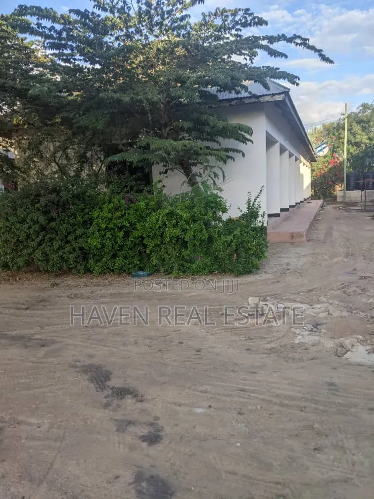 *Eneo La Ekari 3.7 Linauzwa Mbwanga-Mipango, Dodoma* in Tengeru