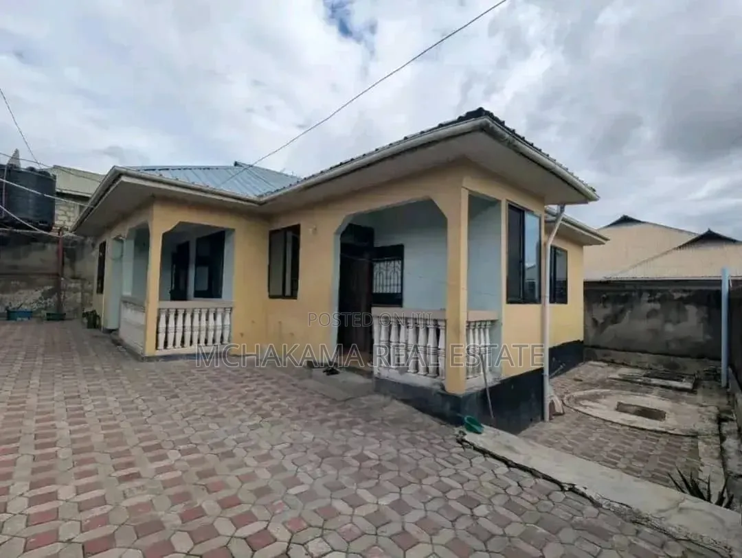 3bdrm House in Mchakama Real Estate, Mbezi for sale in Mbezi