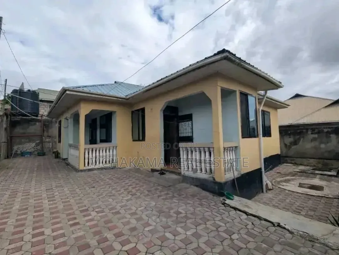 3bdrm House in Mchakama Real Estate, Mbezi for sale in Mbezi