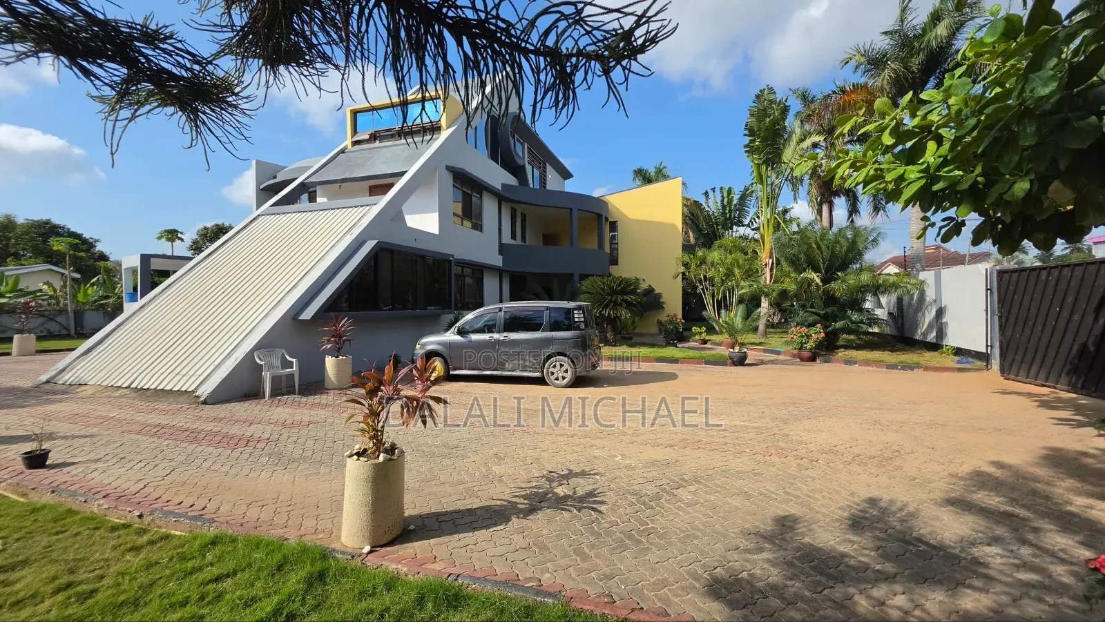 4bdrm House in Mbezibeach for sale in Mbezi Beach